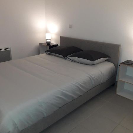 Bel Appartement En Residence Avec Parking Prive Arvert Bagian luar foto