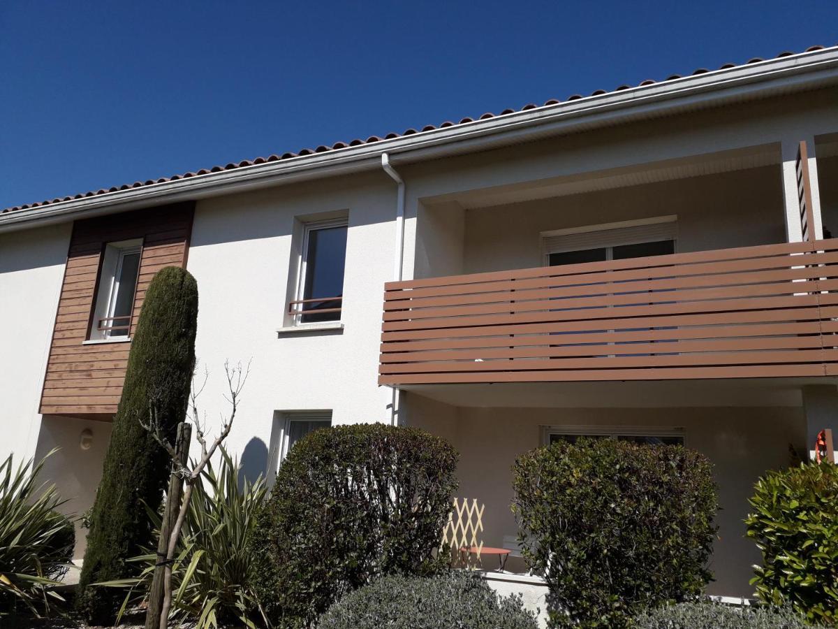 Bel Appartement En Residence Avec Parking Prive Arvert Bagian luar foto