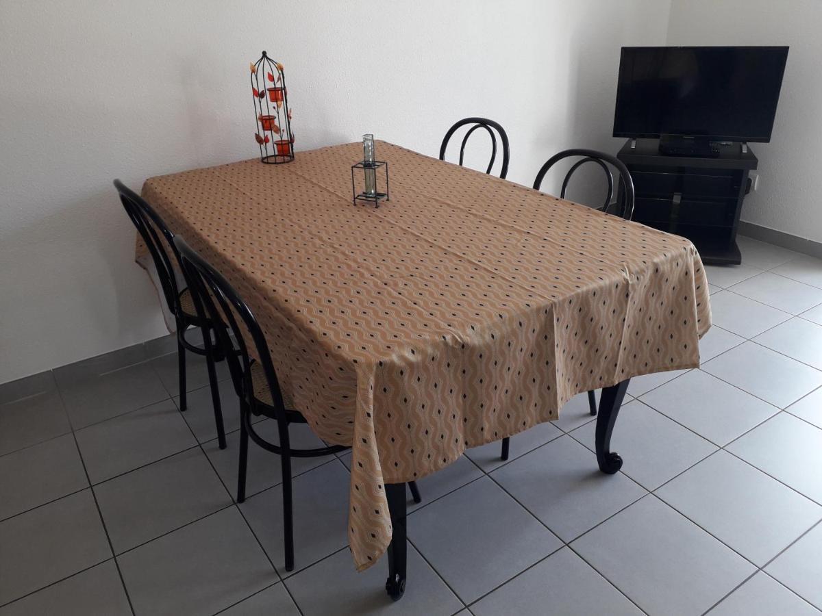 Bel Appartement En Residence Avec Parking Prive Arvert Bagian luar foto