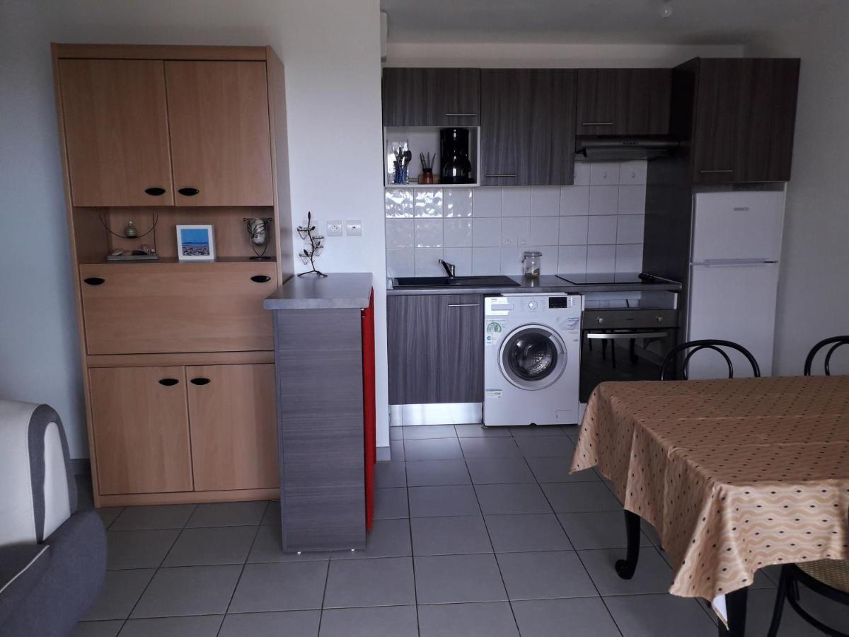 Bel Appartement En Residence Avec Parking Prive Arvert Bagian luar foto